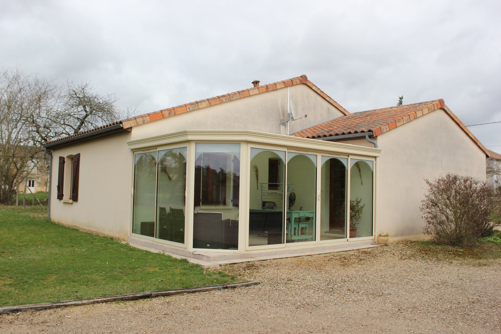 vente Beau pavillon plain pied à St Julien L ars